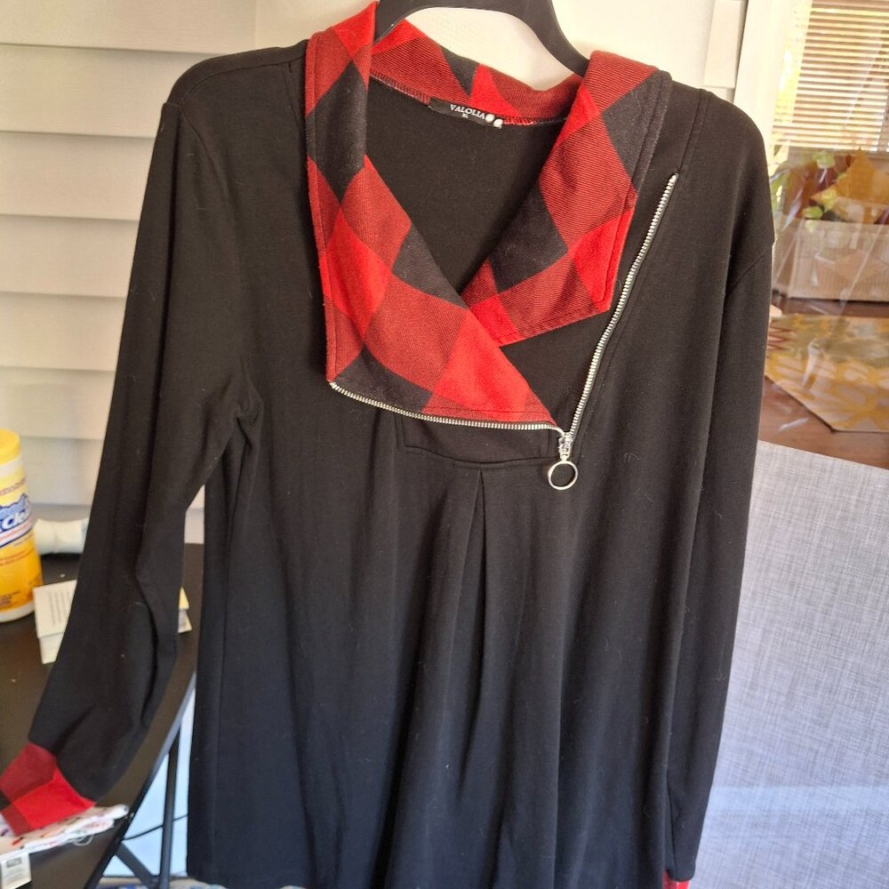 Valolia 22BLack /Red / Plaid Collar Long Sleeve Top XL